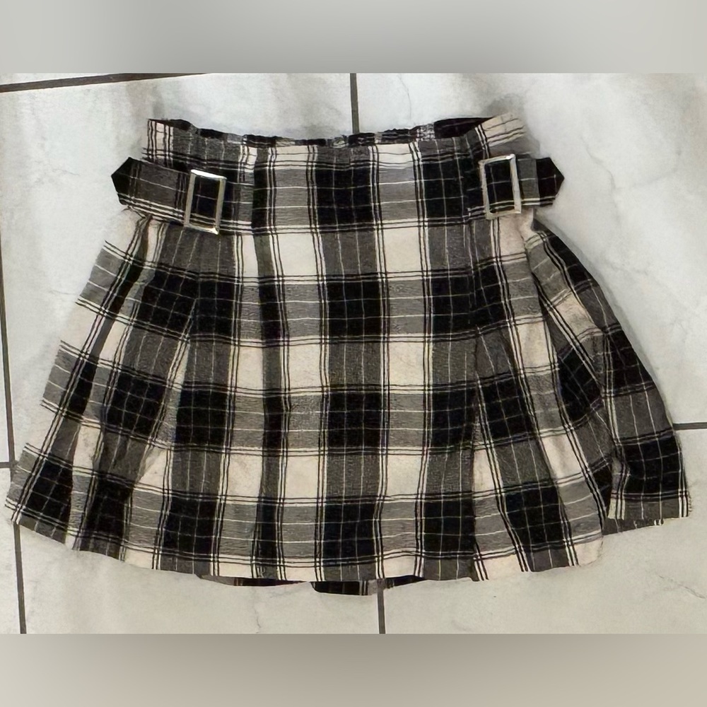 Girls skort